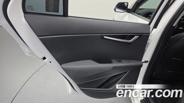 Kia Niro EV Air 2023 — фото 25