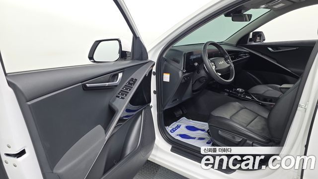 Kia Niro EV Air 2023 — фото 10