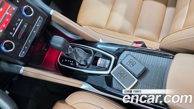 Renault Korea QM6 2.0 LPe RE Signature 2WD 2023 — фото 17