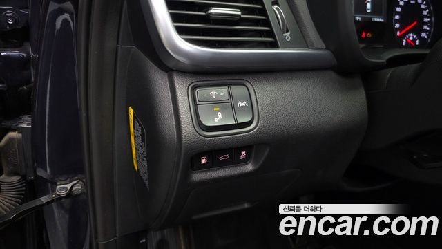 Kia K5 Hybrid (II) Noblesse Special 2018 — фото 18