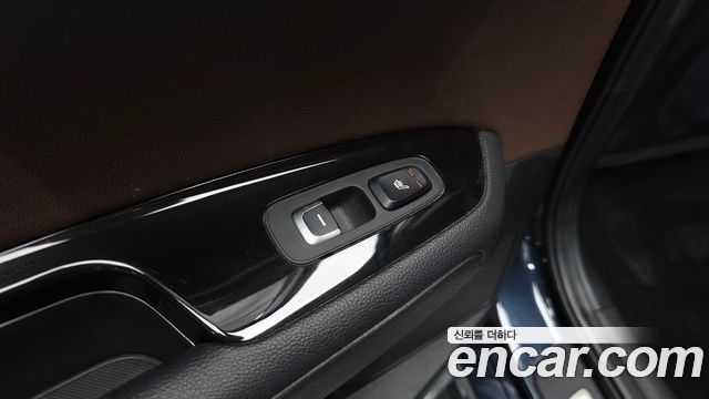 Kia K5 Hybrid (II) Noblesse Special 2018 — фото 19