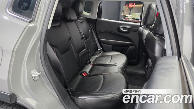 Jeep Compass (II) 2.4 Limited High AWD 2020 — фото 12