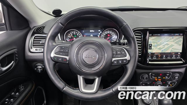 Jeep Compass (II) 2.4 Limited High AWD 2020 — фото 13