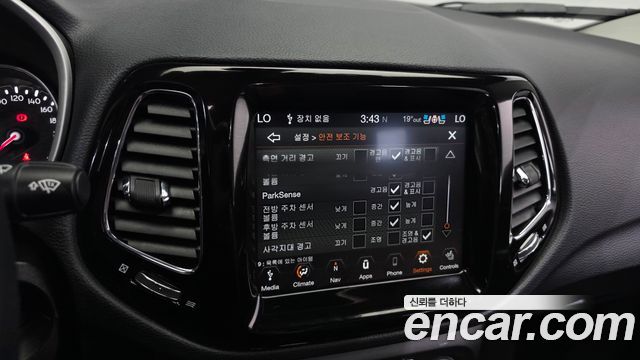 Jeep Compass (II) 2.4 Limited High AWD 2020 — фото 18