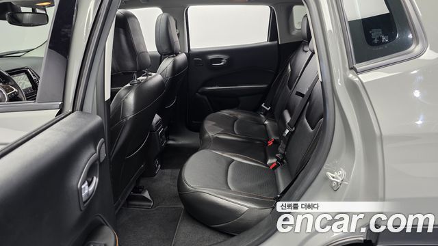 Jeep Compass (II) 2.4 Limited High AWD 2020 — фото 26