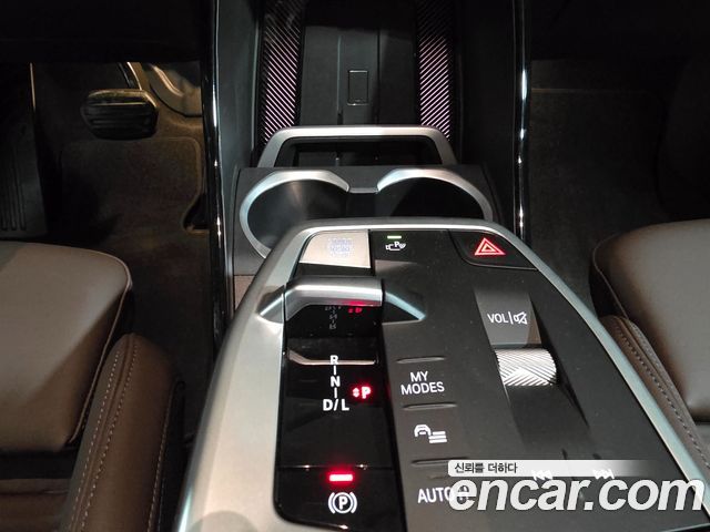 BMW X1 (U11) sDrive 20i xLine 2025 — фото 9