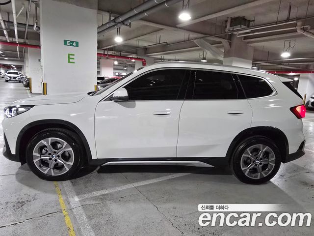 BMW X1 (U11) sDrive 20i xLine 2025 — фото 15