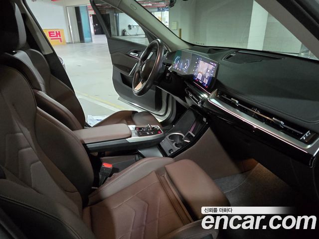 BMW X1 (U11) sDrive 20i xLine 2025 — фото 16