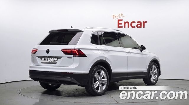 Volkswagen Tiguan (II) 2.0 TDI 4Motion Prestige 2020 — фото 2