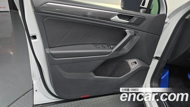 Volkswagen Tiguan (II) 2.0 TDI 4Motion Prestige 2020 — фото 24
