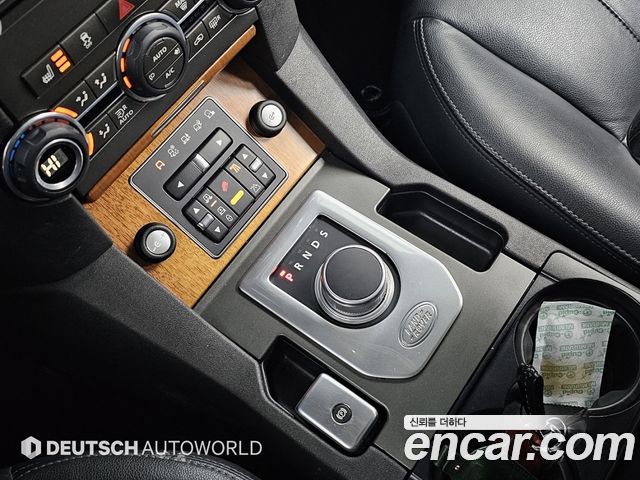 Land Rover Discovery 4 3.0 SDV6 HSE 2013 — фото 9