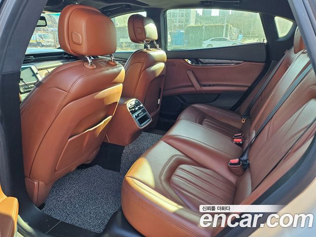 Maserati Quattroporte 3.0 Diesel 2016 — фото 10