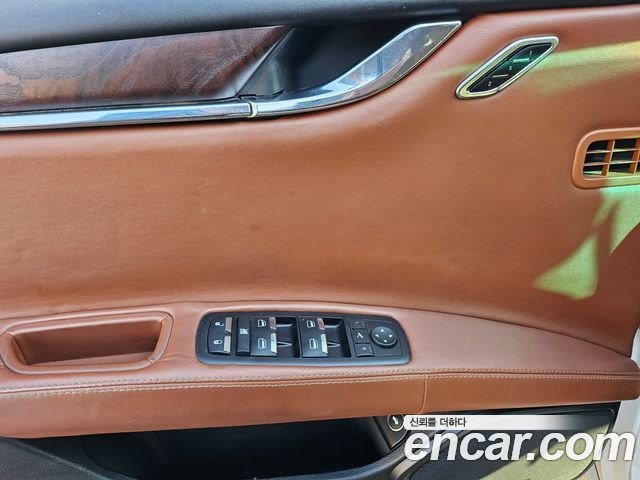 Maserati Quattroporte 3.0 Diesel 2016 — фото 16