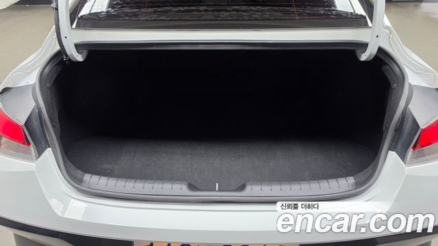 Hyundai Avante (CN7) 1.6 Smart 2024 — фото 31