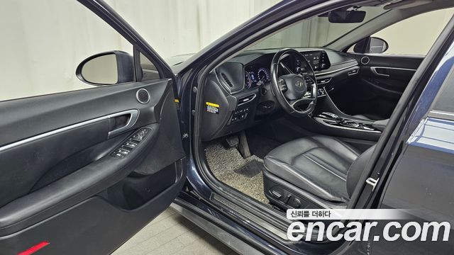 Hyundai Sonata (DN8) 2.0 Premium 2020 — фото 10