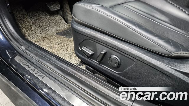 Hyundai Sonata (DN8) 2.0 Premium 2020 — фото 16