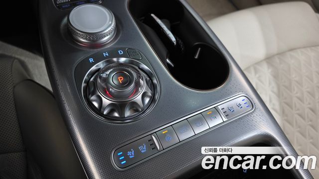 Genesis GV60 Standard AWD 2023 — фото 9