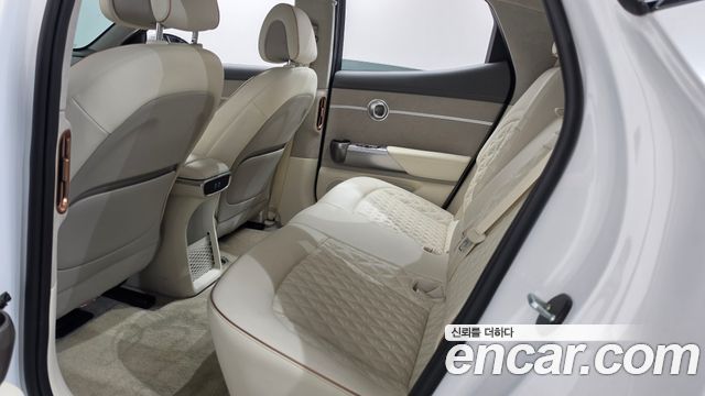 Genesis GV60 Standard AWD 2023 — фото 11