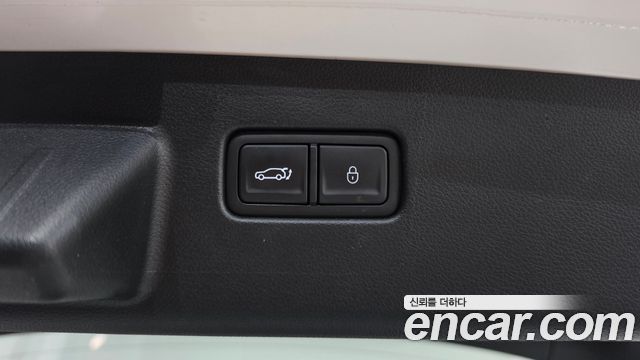 Genesis GV60 Standard AWD 2023 — фото 17