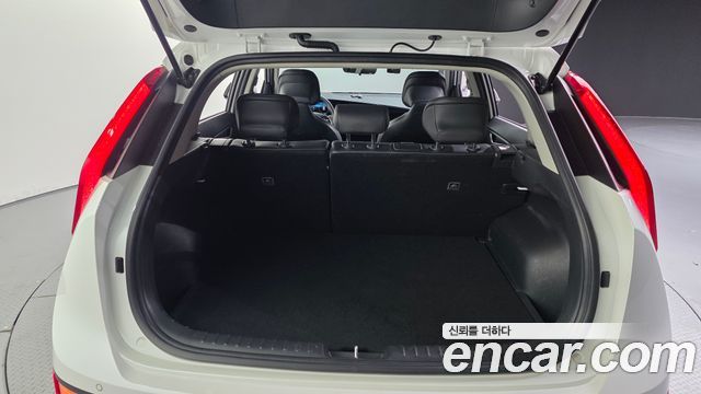 Kia Niro EV Air 2023 — фото 17