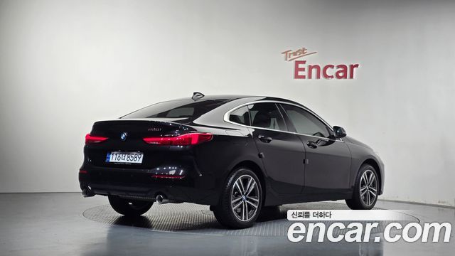 BMW 2 Series Gran Coupe (F44) 220i Sport 2023 — фото 2