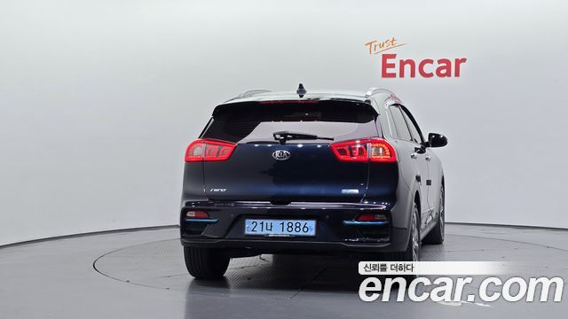 Kia Niro EV Noblesse 2021 — фото 4