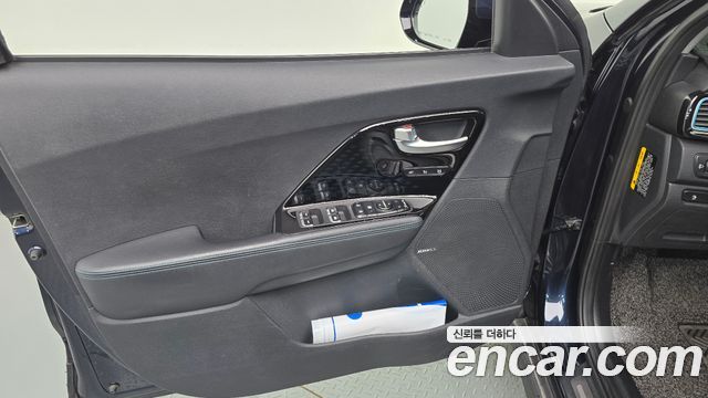 Kia Niro EV Noblesse 2021 — фото 24