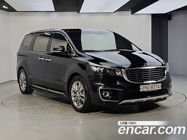 Kia Carnival 7-seater Limousine VIP 2016 — фото 2