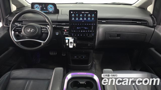 Hyundai Staria HEV 1.6 Lounge 7-Seater Inspiration 2025 — фото 7