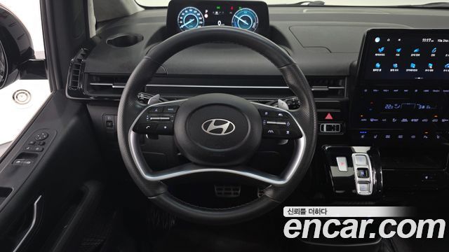 Hyundai Staria HEV 1.6 Lounge 7-Seater Inspiration 2025 — фото 14