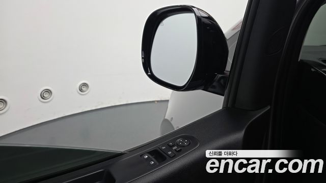 Hyundai Staria HEV 1.6 Lounge 7-Seater Inspiration 2025 — фото 36