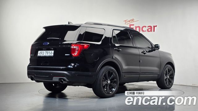 Ford Explorer 2.3 Limited 4WD 5th 2018 — фото 2