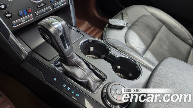 Ford Explorer 2.3 Limited 4WD 5th 2018 — фото 9