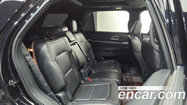 Ford Explorer 2.3 Limited 4WD 5th 2018 — фото 11