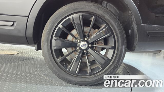 Ford Explorer 2.3 Limited 4WD 5th 2018 — фото 21