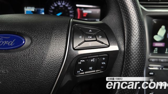 Ford Explorer 2.3 Limited 4WD 5th 2018 — фото 32
