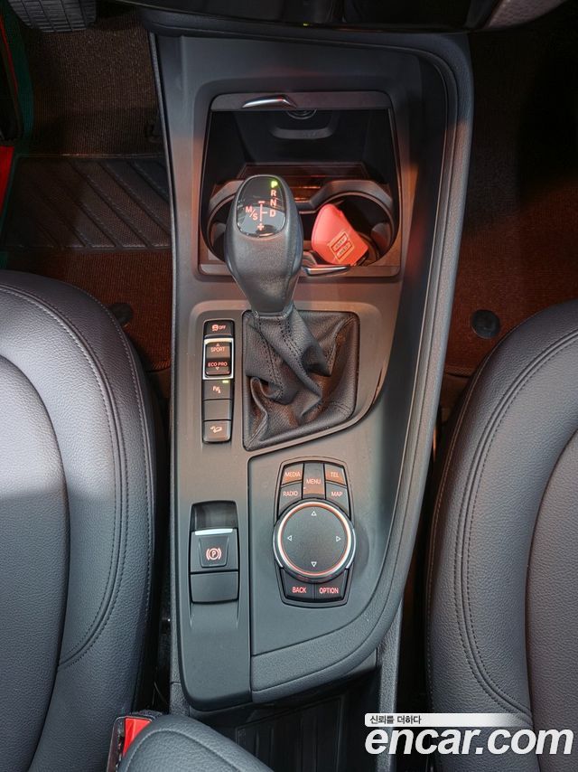 BMW X1 (F48) xDrive 18d 2016 — фото 17