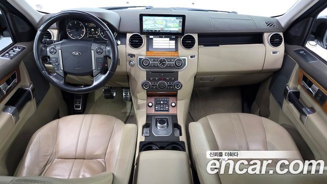Land Rover Discovery 4 3.0 SDV6 SE 2014 — фото 6