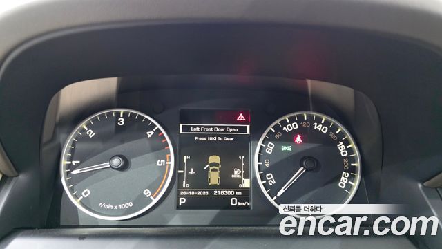 Land Rover Discovery 4 3.0 SDV6 SE 2014 — фото 7