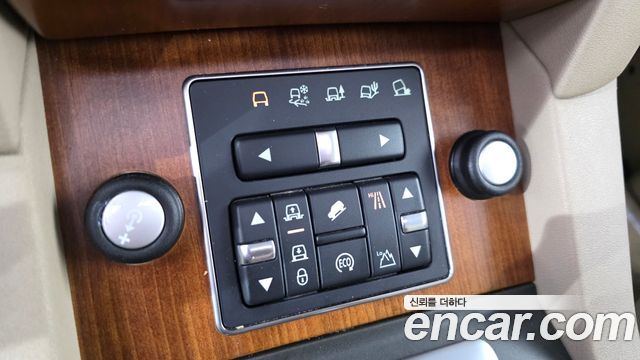 Land Rover Discovery 4 3.0 SDV6 SE 2014 — фото 19