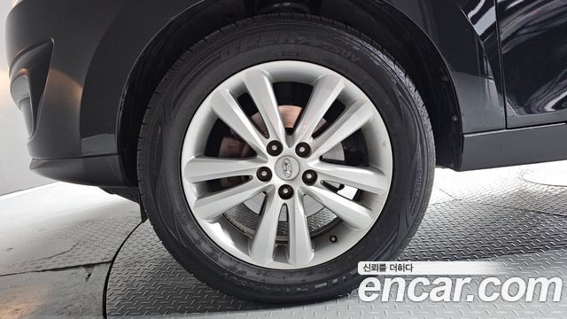 Hyundai Tucson ix Diesel 2WD LX20 Smart-Pack 2013 — фото 5