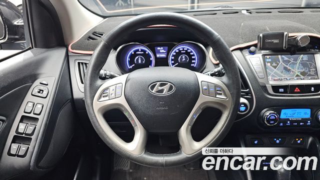 Hyundai Tucson ix Diesel 2WD LX20 Smart-Pack 2013 — фото 13