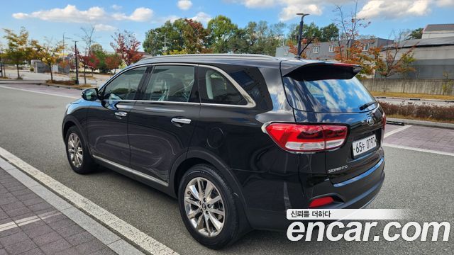 Kia Sorento Diesel 2.0 2WD Noblesse 2016 — фото 6