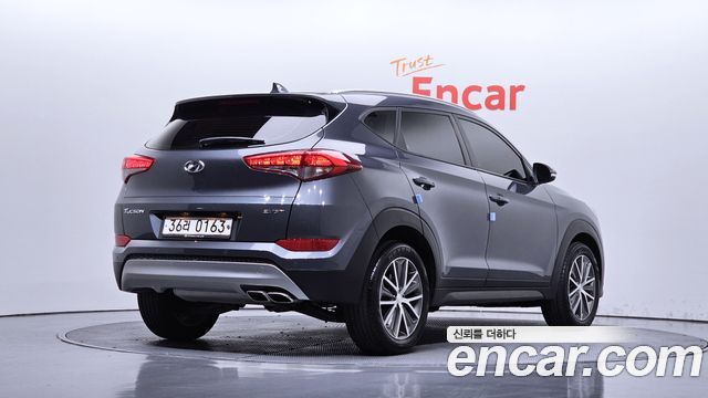 Hyundai Tucson Diesel 2.0 2WD Modern 2017 — фото 2