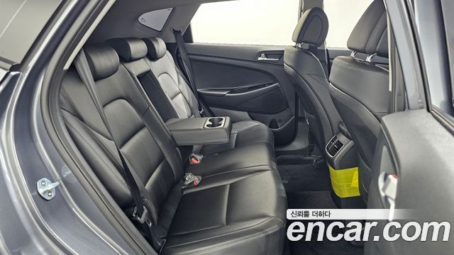 Hyundai Tucson Diesel 2.0 2WD Modern 2017 — фото 12