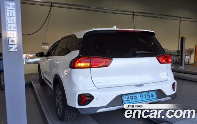 Kia Niro Plus Earth