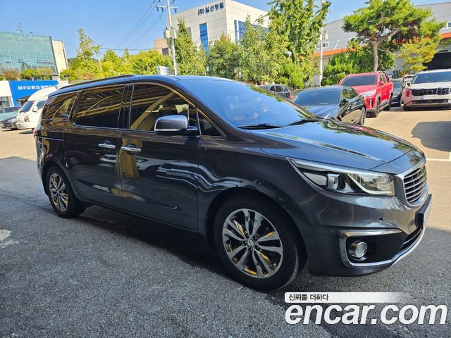 Kia Carnival 9-seater Prestige 2017 — фото 24