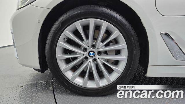 BMW 5 Series (G30) 530e Luxury 2021 — фото 5