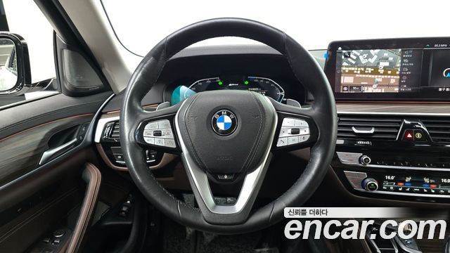 BMW 5 Series (G30) 530e Luxury 2021 — фото 12