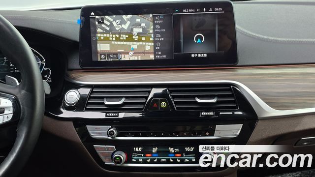 BMW 5 Series (G30) 530e Luxury 2021 — фото 18